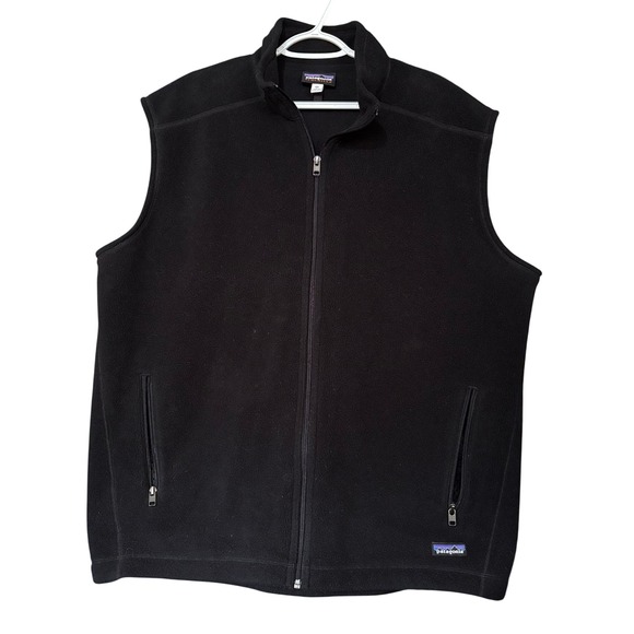 Patagonia Synchilla Men's 2XL Fleece Vest Black Full Zip Pockets Outdoors Fall - Picture 1 of 6